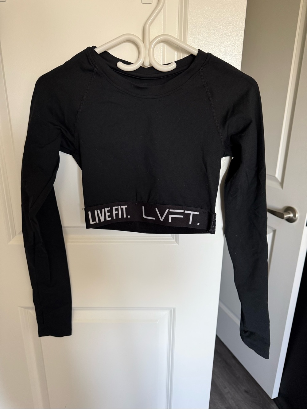 LIVE FIT. (LVFT.) Black Long Sleeve Crop Top